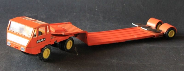 Gama Krupp Heavytransporter Lowloader 1970 DieCast Model (1375)